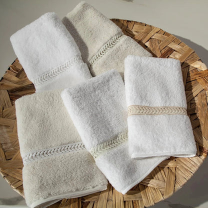 Serviette à main couronne